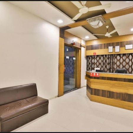 אחמדאבאד Hotel Shreenath מראה חיצוני תמונה